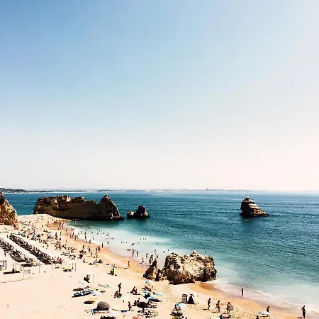 2 Bedrooms Appartement At Portimao 300 M Away From The Beach With Sea View And Furnished Garden Portimão